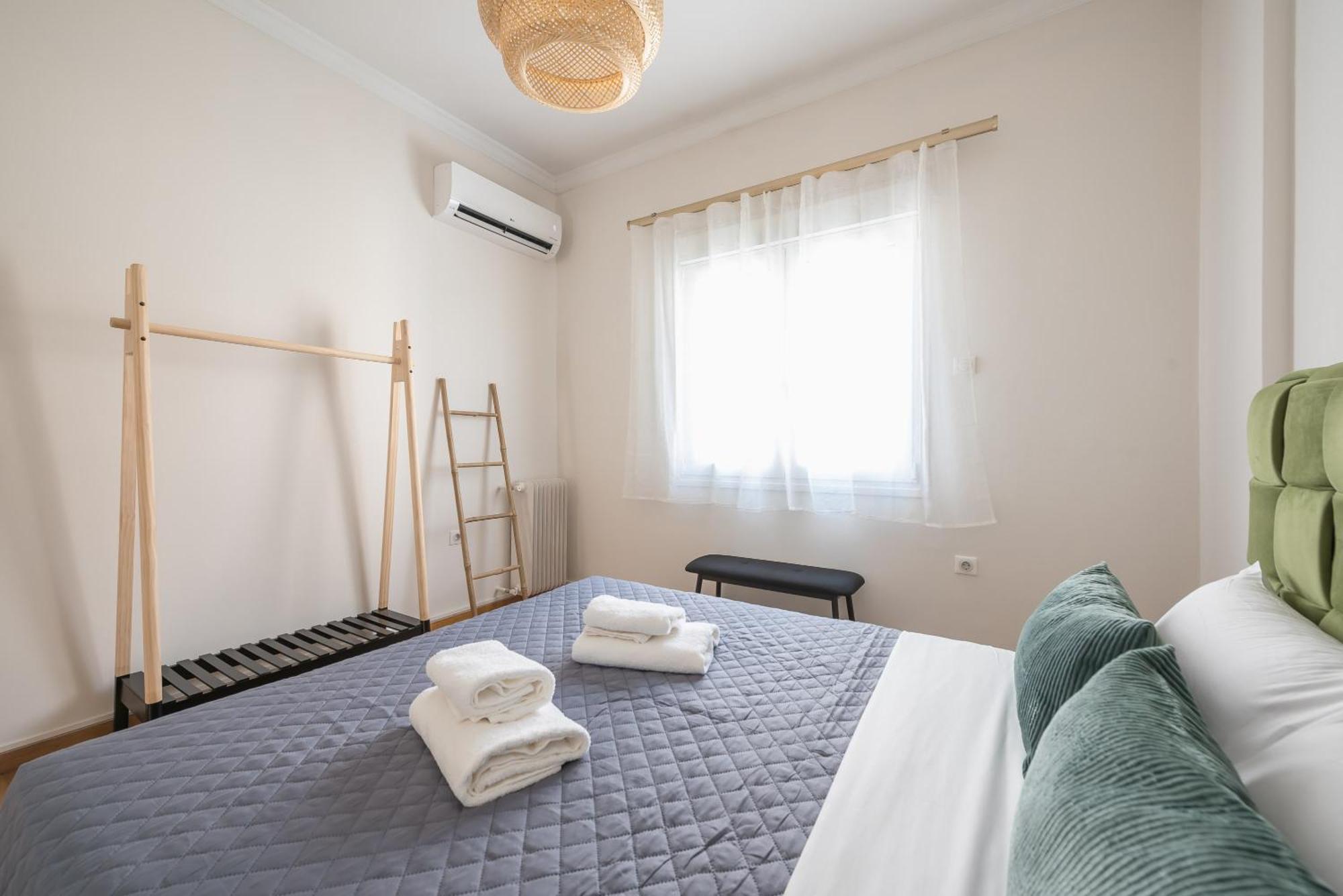 Apartament Stylish 2 Bd Urban Retreat Near Panormou Metro Ateny Zewnętrze zdjęcie